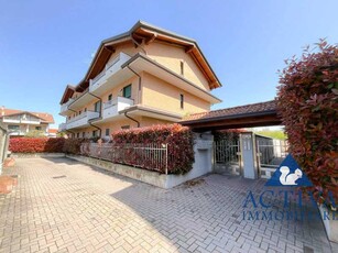 Appartamento in Vendita ad Marnate - 115000 Euro