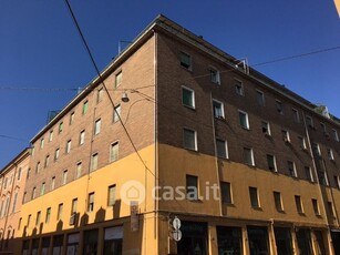 Appartamento in Vendita in Corso Camillo Benso Conte di Cavour a Modena