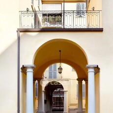 Appartamento in Vendita in Via Emilia Santo Stefano a Reggio Emilia