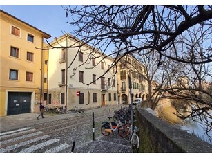 Appartamento in Via Savonarola, 62 24, Padova (PD)