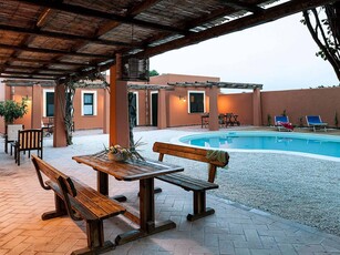 Bella villa a Marsala con piscina