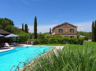 Casa a Barchi con giardino, piscina e barbecue