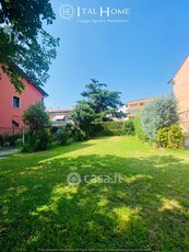 Casa Bi/Trifamiliare in Vendita in Via del Perlar a Verona