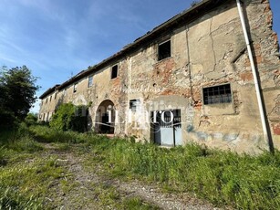 Casa di corte in Vendita a Prato, zona San Giorgio a Colonica, 980'000€, 1600 m²