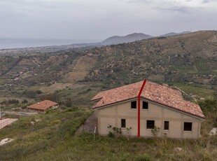 Casa semi indipendente in vendita a Collesano Palermo