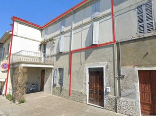 Casa Semi indipendente in Vendita ad Polesine Zibello - 40000 Euro