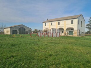 Colonica in Via Dismano 775 in zona Santa Maria Nuova a Bertinoro