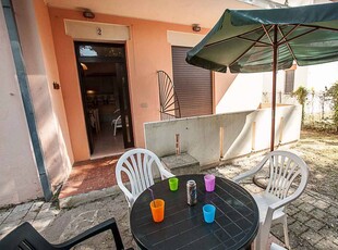 Confortevole appartamento a Rosolina Mare con giardino privato
