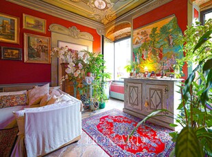Eleganza e Arte in Vendita a Firenze: Appartamento Affrescato al Piano Nobile di un Palazzo Storico