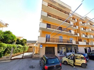Garage / posto auto in vendita a Mondragone Caserta Porta Di Mare