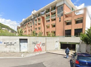 Garage / Posto auto in Via Domenico Coda 2 in zona Gelso - Campione a Salerno