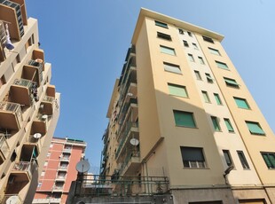 Genova Voltri vendo sei vani abitabile con giardino