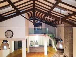 loft-open space in Vendita ad Prato - 475000 Euro