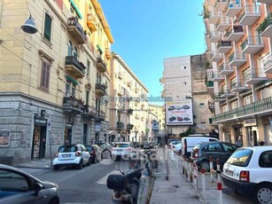 Negozio/Locale commerciale in Affitto in Via Belvedere a Napoli