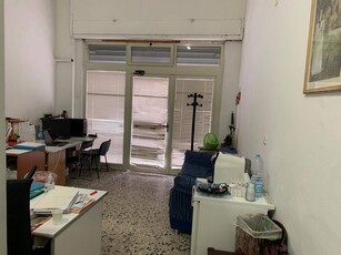 Negozio / Locale in vendita a Cosenza - Zona: Via Panebianco