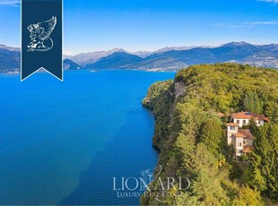 Prestigiosa villa di 1100 mq in vendita, Leggiuno, Lombardia