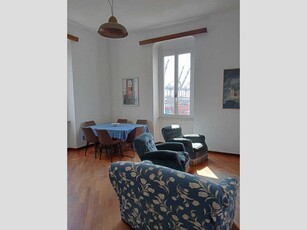 Quadrilocale in Affitto a La Spezia, zona PORTO, 1'300€, 110 m², arredato