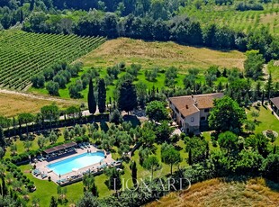 Rustico finemente ristrutturato a pochi chilometri da Pisa, Volterra e San Gimignano