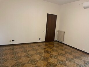 Stanza in Affitto a Siracusa, zona Teracati Grotticelle, 170€, 28 m²