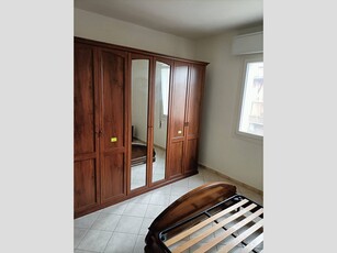 Trilocale in Affitto a Ferrara, zona Pontelagoscuro, 620€, 80 m², arredato