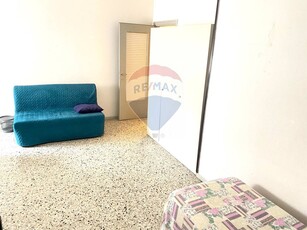 Trilocale in Vendita a Pavia, zona Policlinico - P.te di Pietra, 199'000€, 105 m²