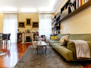 Trilocale in Vendita a Roma, zona Re di Roma, 570'000€, 103 m²