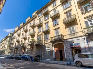 Vendita Appartamento Via Francesco Morosini, Torino