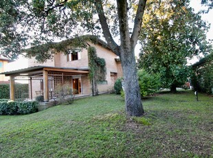 Villa in affitto a Pietrasanta