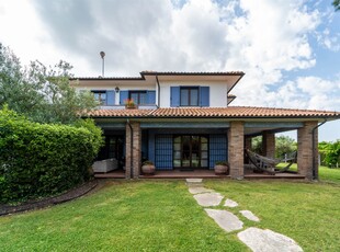 Villa in vendita a Cecina Livorno Il Paratino