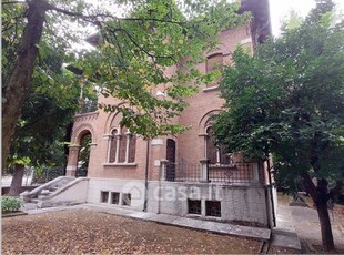 Villa in Vendita in a Reggio Emilia