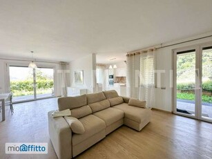 Appartamento arredato con terrazzo Como