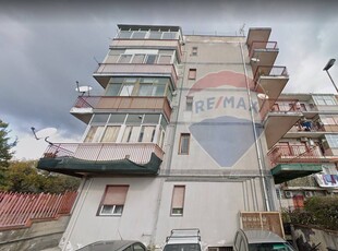 Appartamento di 124 mq a Gravina di Catania
