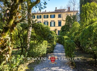 APPARTAMENTO DI LUSSO IN VENDITA NEL CENTRO STORICO DI SANSEPOLCRO