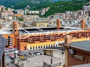 Appartamento in vendita a Genova