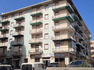 Appartamento in Vendita a Siracusa, 96'000€, 170 m²