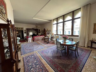 Appartamento in vendita a Venezia - Zona: 4 . Castello