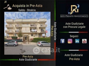 Appartamento in Vendita in Via F. Crispi 11 a Taranto