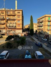 Appartamento in Vendita in Via Giuseppe Macchi 94 a Roma