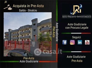 Appartamento in Vendita in Via Rocco Lazazzera 66 a Taranto