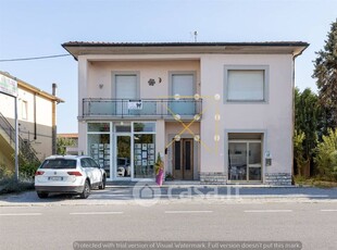 Appartamento in Vendita in Via Vittorio Veneto 125 a Crespina Lorenzana