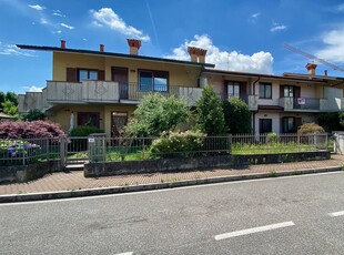 Appartamento in Via Carlo Cattaneo, 51, Bonate Sopra (BG)