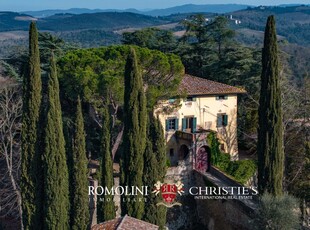 AZIENDA VITIVINICOLA DI 102 HA CON VILLA STORICA IN VENDITA NEL CHIANTI CLASSICO, TOSCANA