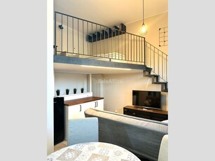 Bilocale in Affitto a Milano, zona Navigli Famagosta, 1'400€, 60 m², arredato