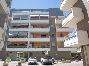 Box in Affitto a Pescara, zona Porta Nuova, 150€, 26 m²