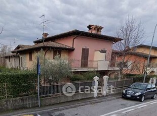 Casa Bi/Trifamiliare in Vendita in Via Marziale Cerutti a Lonato del Garda