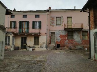 Casa indipendente a San Salvatore Monferrato, 10 locali, garage