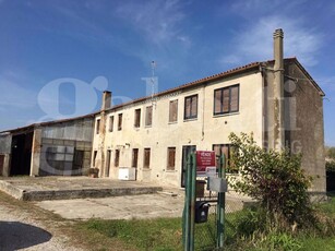 Casa indipendente con giardino a Monselice