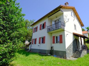 Casa indipendente con terrazzo in via faiallo 109, Urbe