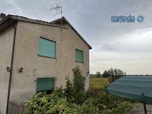 Casa indipendente in Vendita a Ceregnano Pezzoli