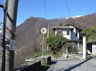 Casa indipendente in vendita a Pont Canavese